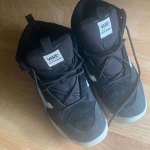 Mens Van high top boots size 8